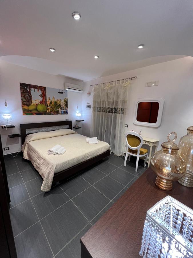 Nel Cortile Suite Cefalù Buitenkant foto