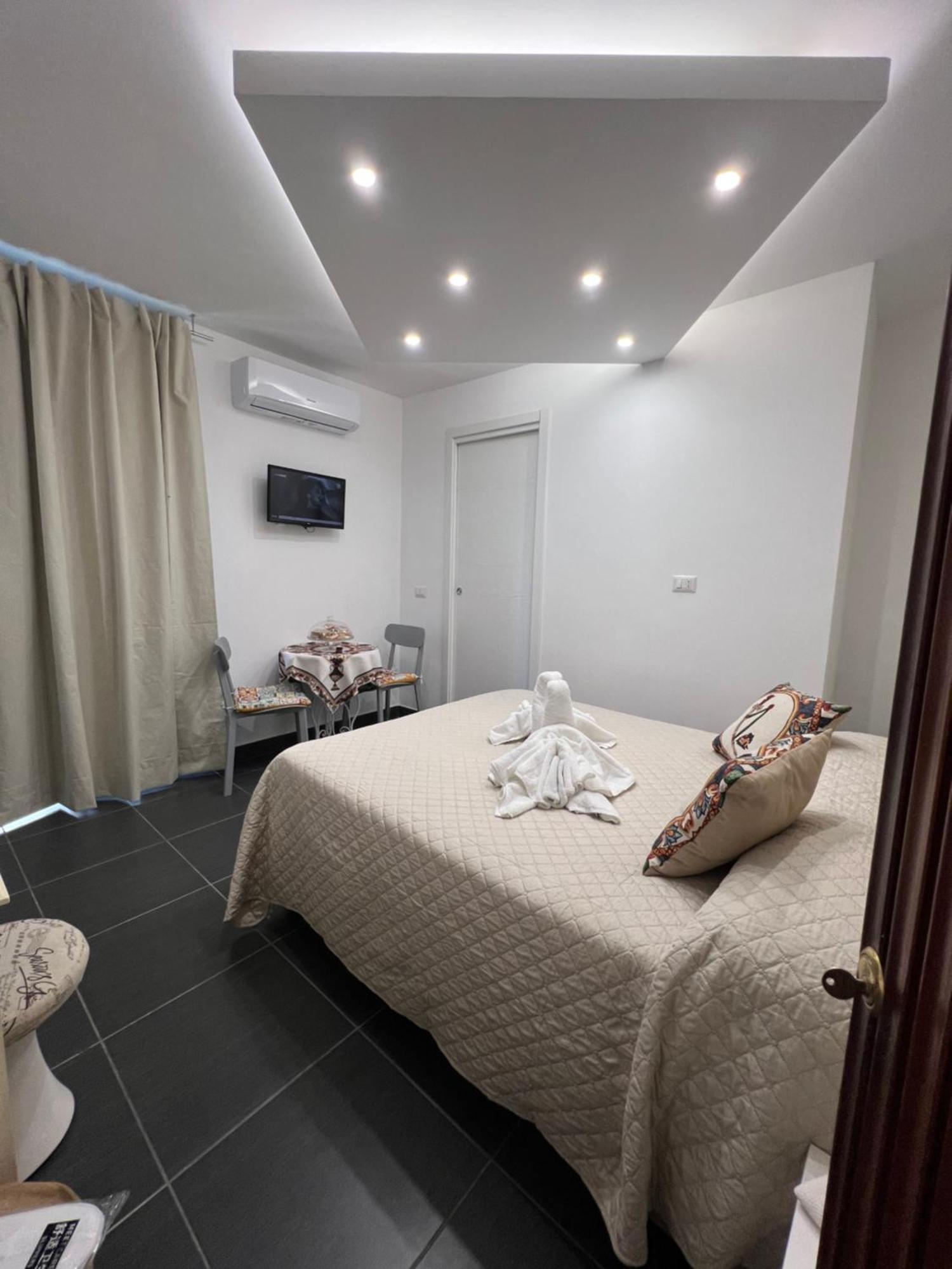 Nel Cortile Suite Cefalù Buitenkant foto